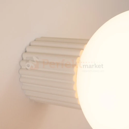 Kinkiet Halo szklana kula design G9 IP44 beżowy perfektmarket (2).webp