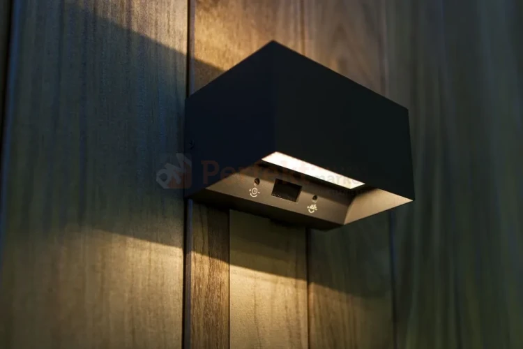 kinkiet led lutec gemini gora dol z czujnikiem perfektmarket (2).webp