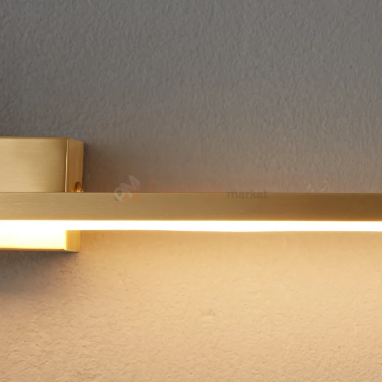 Lampa ścienna kinkiet ze złotą figurą AMICI LED 31 cm złoty perfektmarket (2).webp