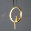 Lampa wisząca AMICI 27cm złoty ring z złotą figurą 3000K perfektmarket (7).webp