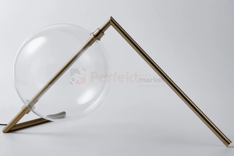 Lampa stołowa AMORE złota szklana kula 25cm 3000K perfektmarket (2).webp