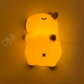 Lampka dziecięca LED KAPIBARA chrapiąca RGB ładowana z USB perfekt market olsztyn