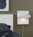 lampa_ścienna oświetlenie_led kubik 106899 Markslojd biała minimalizm minimalistyczna ładowarka_usb ladowarka do komórki półka półeczka nocna  do_sypialni design designerska dizajnerska perfektmarket.jpg