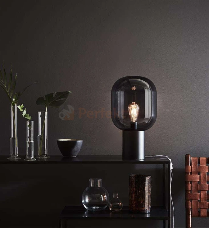 lampa stołowa biurkowa  retro modernistyczna modernizm elegancka szklana szkło przydymiona czarny do sypialni brooklyn 107481 Markslojd  perfektmarket.jpg