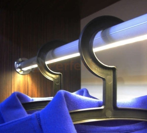 prodil LED drążęk oświetlenie do szafy garederoba wieszaki wieszak światło perfektmarket.jpg