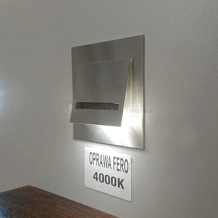 oprawa_schodowa oświetlenie_schodowe led kwadratowa kwadrat oświetlenie_led barwa_ciepła fero aluminium perfektmarket