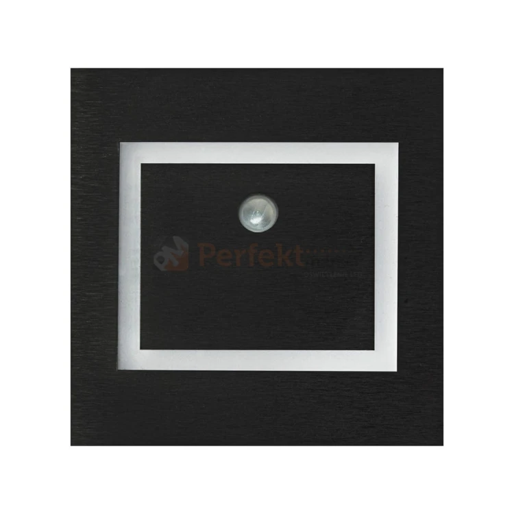 EVRA BLACK Barwa Ciepła 3000K. PIR. 12V EKS6902