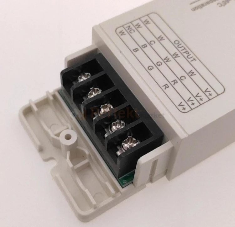odbiornik volta id-2510 uniwersalny 4 strefowy do tasm led perfektmarket olsztyn.jpg