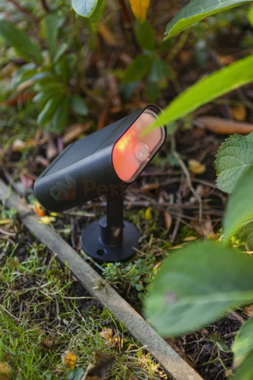 Reflektor ogrodowy LED solarny GINBO SOLAR LED SPIKE  PIR czarny Lutec perfektmarket 1.jpg