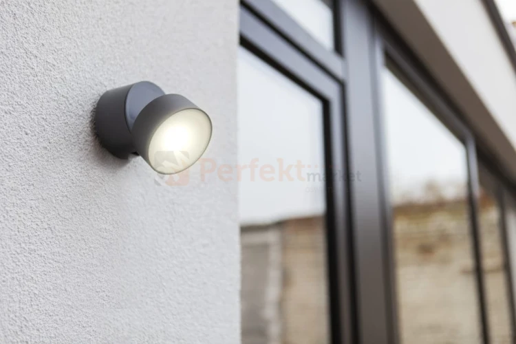 kinkiet led regulowany na elewacje taras trumpet 5626101125 perfektmarket.jpg