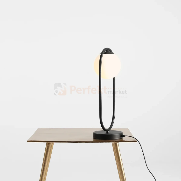 Riva table perfektmarket.jpg