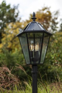 Lampa ogrodowa stojąca solarna 227cm klasyczna LONDON SOLAR 2700K matowa rdza IP44 6951301189