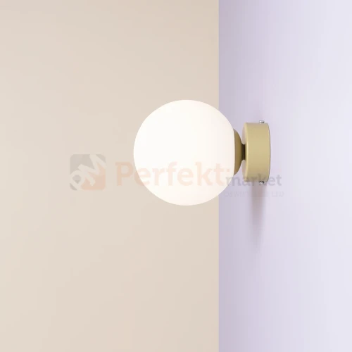 2-ball-wall-khaki-male perfektmarket.jpg