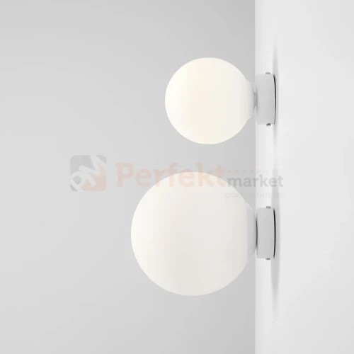 4-ball-wall-white-20-male perfektmarket.jpg