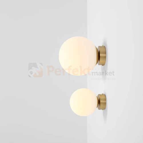 3-ball-table-brass-male perfektmarket.jpg