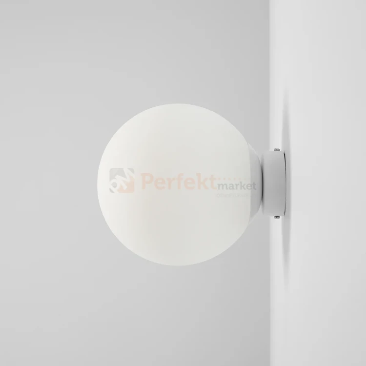 1-ball-wall-white-20-male perfektmarket.jpg