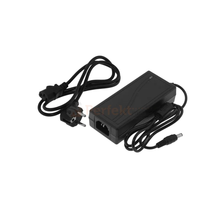 zasilacz wtyczkowy desktop IP20 5A 12V 60W wtyk męski 2,1 5,5 perfektmarket.webp
