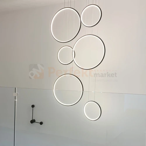 Lampa wisząca LED SHAPE no.8 ringi 90cm ściemnialna 3000K aranżacja 2 perfektmarket.webp