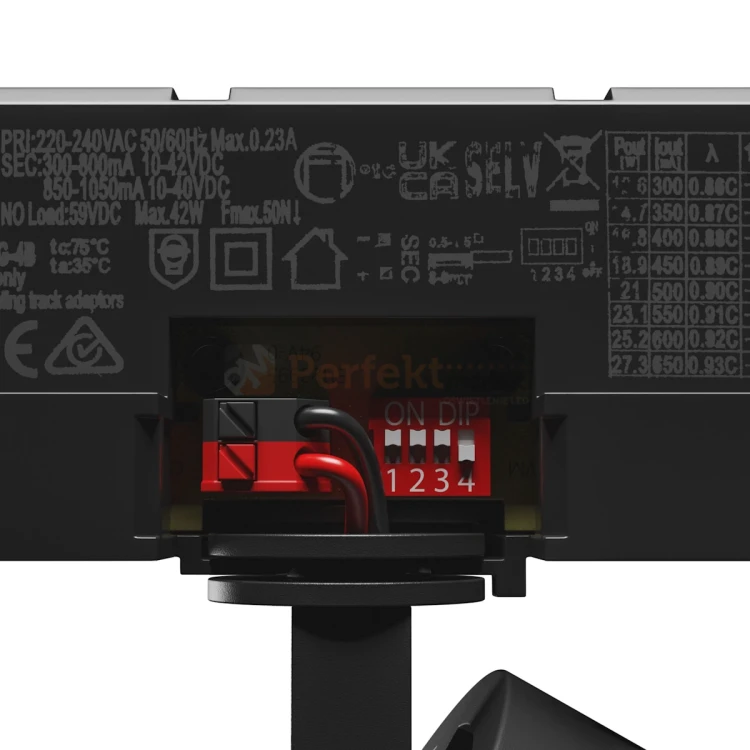 Oprawa PAVA 2 LED 19-42W  20-45° 1800-3200lm czarna na szynę 3 fazową regulacja kąta świecenia perfektmarket 5.webp