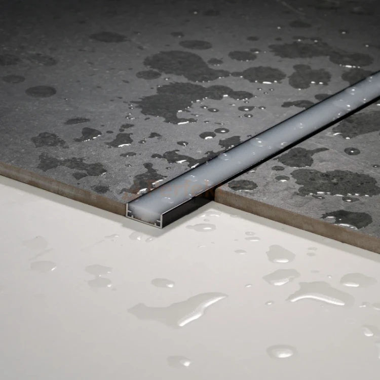 AQU czarna 10 PERFEKT MARKET OLSZTYN.webp