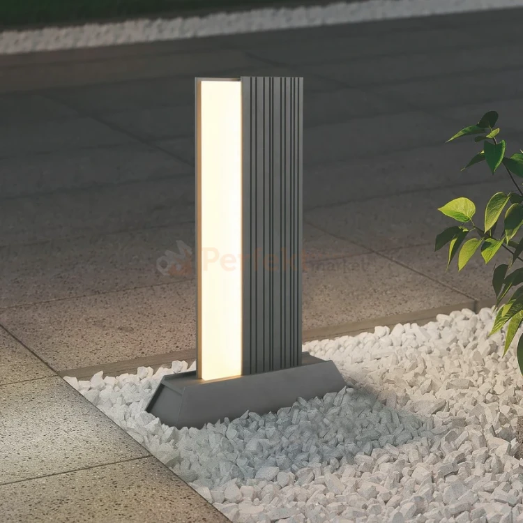 Lampa ogrodowa stojąca MARIZA antracyt słupek LED 50 cm TRIO 547060142 aranżacja 1 perfektmarket.webp