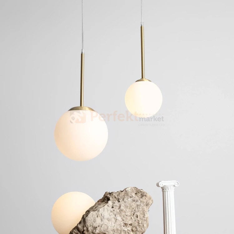 lampa wisząca szklana kula mosiądz BOSSO XS 14 cm Aldex 3 perfektmarket.webp