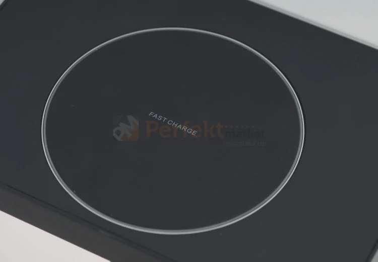 kinkiet ścienny LED HYLLA WALL z ładowarką indukcyjną czarny AZ5910 aranżacja1 perfektmarket.webp