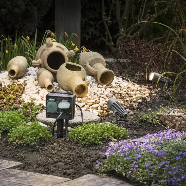 Lampa zewnętrzna wbijana reflektor LED SYNA SLV 8.6W 3000K IP55 antracyt 4 perfektmarket.webp