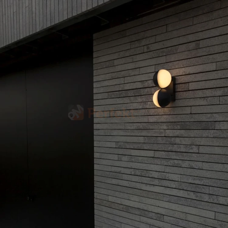 LOOMA lampa ścienna kinkiet zewnętrzna podwójna biała kula ciemny szary 2xE27 10cm IP54 Lutec 3 perfektmarket.webp