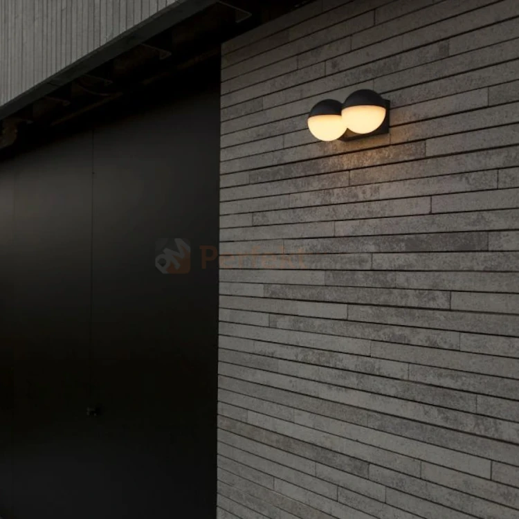 LOOMA lampa ścienna kinkiet zewnętrzna podwójna biała kula ciemny szary 2xE27 10cm IP54 Lutec 7 perfektmarket.webp