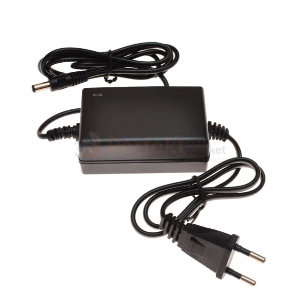 ZASILACZ-12V-DESKTOP-2A-24W-PERFEKTMARKET-1.jpg