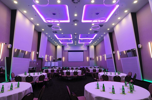led w suficie podwieszanym