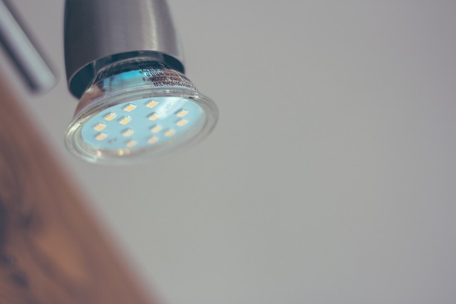 Schemat podłączenia dla lampy halogenowej