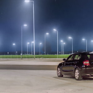 Nowoczesne oświetlenie parkingowe – co warto wiedzieć?